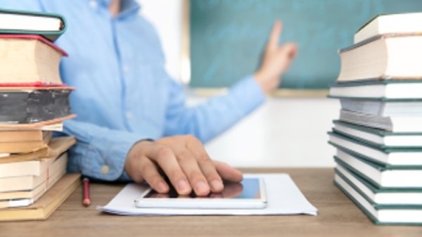 蜀商证券 教育部：教师可通过“中国教师”小程序，享受尊师惠师的专属优惠